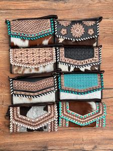 Pochette de portefeuille à sculpter usinée à la main de style occidental Portefeuille en fourrure de vachette de couleur noire élégante Multi utilise un nouveau design d'embrayage - Product Image 3