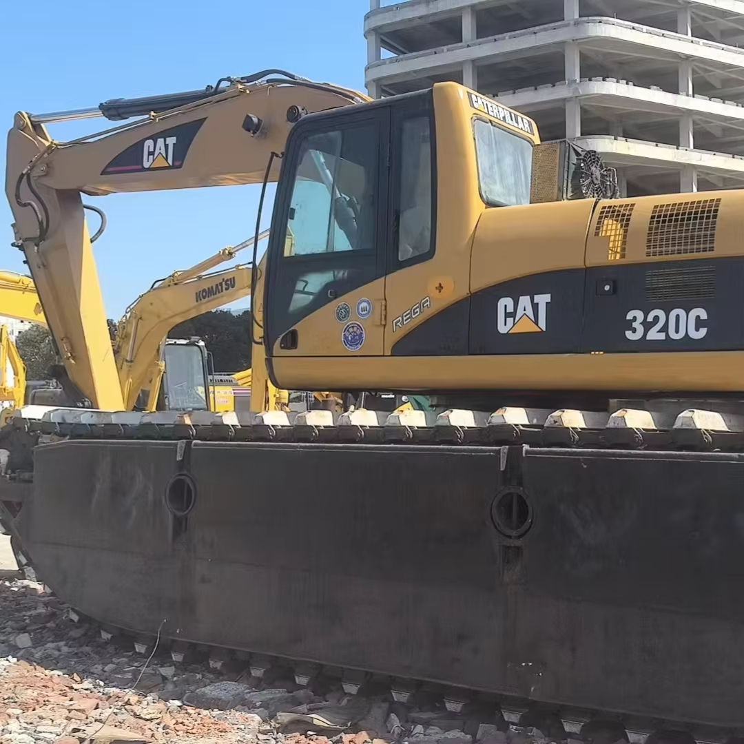 Amphibious Excavator Swamp Buggy with High Performance - Main Image