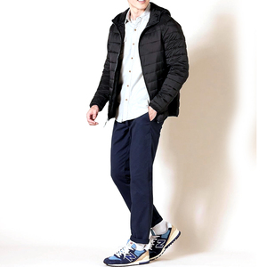 Chaqueta de Plumón para Hombre de Alta Calidad, Material Transpirable Personalizado con Cuello Alto para Invierno, Estilo Urbano - Product Image 4