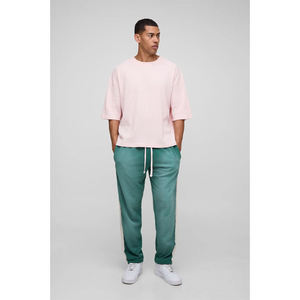 ชุดวอร์มแบบมีฮู้ดสั่งทำขายส่ง ชุดลำลองผ้าฝ้ายเนื้อนุ่ม อุ่นสบาย เหมาะสำหรับออกกำลังกาย ปักลายได้ สำหรับผู้ชาย - Product Image 1