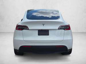 ¡OFERTA ESPECIAL! Subasta de Concesionarios: Coche Usado Modelo Y 2021 Sedán de Largo Alcance - Product Image 4