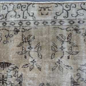 Vintage Turkish Large Rug 5.7x8.9 ft, <b>Brown</b> Southwestern Rug <b>Wool</b> - Product Image 5