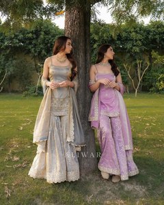 ชุดเสื้อผ้าสำหรับแม่บ้านผ้าเนื้อนิ่มดีไซน์ใหม่ล่าสุดสำหรับเทศกาลรอมฎอนของนักออกแบบ Salwar Kameez - Product Image 2