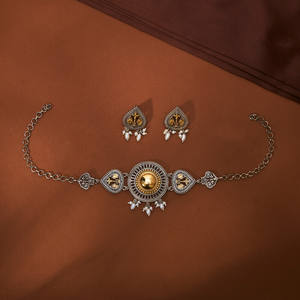 Ensemble de collier ras du cou oxydé élégant dernière qualité d'exportation en ligne avec placage bicolore pour femme - Product Image 1