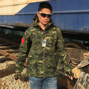 Veste souple Gore-Tex pour hommes personnalisée imperméable et respirante à imprimé camouflage pour la pêche hivernale et la chasse en plein air - Product Image 4