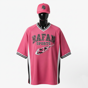 Camiseta de Baloncesto para Hombre, Malla de Poliéster Premium de 160 GSM, Transpirable, Panel Lateral Rosa y Negro, Logotipo Personalizado por Sublimación - Product Image 1