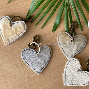 LLavero de piel de vaca, llavero de piel de vaca de leopardo, llaveros elegantes, llavero de piel auténtica, novedad - Product Image 3