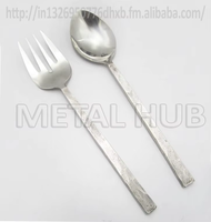 Ensemble de serveurs à salade classiques en acier inoxydable avec poignée texturée, ustensiles en métal durables pour les fêtes, mariages, événements de restauration
