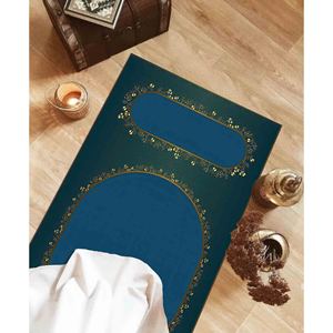 Alfombra de Oración Azul con Detalles Dorados: Tapete con Diseño Espiritual, Decoración para Mezquita, Alfombra Delgada de Tela No Tejida - Product Image 1