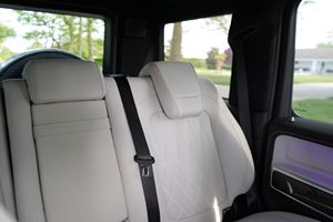 2025 Mer ce des A M G G63 AWD faible kilométrage voiture boîte de vitesses automatique direction gauche gaz foncé/état électrique - Product Image 6