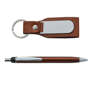 Logo personnalisé cadeau d'affaires ensemble en cuir véritable passeport couverture étiquette de bagage disponible ici! Porte-clés et mousquetons promotionnels - Product Image 6