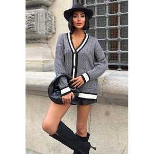 Cárdigan de Punto Trenzado Otoñal con Patrón de Trenzas 5183 - Product Image 6