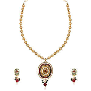 Kriaa 1104538 Maroon Meenakari Ensemble de colliers en pierre autrichienne Bijoux fins Plaque en or 24K Boucles d'oreilles en acier inoxydable plaqué or 24K - Product Image 1