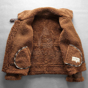 Veste en cuir de mouton premium pour homme avec doublure en fourrure douce écologique et logo frontal pour l'hiver - Product Image 6
