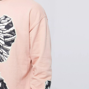 เสื้อสเวตเชิ้ตผู้ชายสีชมพูทรงโอเวอร์ไซส์ พิมพ์ลายหัวกะโหลกและโครงกระดูก แขนยาว คอกลม สวมใส่สบาย ผ้าถักนิตติ้ง ผ้าฝ้าย เหมาะสำหรับใส่ในฤดูใบไม้ร่วง - Product Image 6