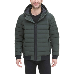 Chaqueta acolchada de invierno unisex de talla grande transpirable con capucha y logotipo personalizado estilo callejero ligero - Product Image 6