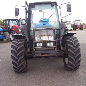 รถแทรคเตอร์สำหรับเดิน6400 2002 Vaaltra ใช้งานได้ดีสำหรับฟาร์มส่วนประกอบหลักที่มีปั๊มเกียร์มอเตอร์ - Product Image 3