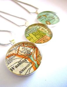 2024สินค้ามาใหม่สร้อยคอแบบใสแนวสตรีทบอยสร้อยแบบไม่สิ้นสุดสไตล์ฮิปฮอปพังค์สำหรับผู้ชายเครื่องประดับที่ทำจากเรซิ่น - Product Image 1