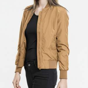 Nouvelle veste bomber rétro américaine pour femmes, printemps automne, streetwear décontracté, veste coupe-vent unisexe, veste bomber beige pour couple - Product Image 3