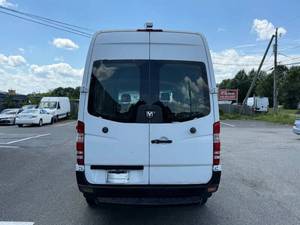 Conduite à gauche et à droite, Dodge Sprinter 2500 2500 3 portes 144 pouces, modèle 2008, d'occasion Fourgons utilitaires WB Cargo Van à vendre - Product Image 4