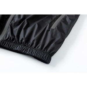 Chaqueta Cortavientos Ligera para Hombre con Capucha y Bolsillo, Impermeable de Secado Rápido y Transpirable, Chaqueta de Color Sólido para Actividades al Aire Libre - Product Image 5