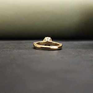 Nuevo Anillo de Compromiso Elegante con Piedra Natural de Acero Inoxidable, Diseño Moderno para Toda Ocasión - Product Image 4