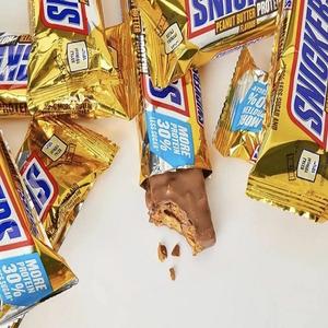 Entrega Rápida de Barra de Proteína de Chocolate Blanco con Cacahuete Baja en Azúcar con Vitaminas 57g - Barra de Proteína Snickers - Product Image 4
