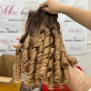 FUNMI BOUNCY CURL BLONDE SHADES SUPER DOUBLE CUTICULE ALIGNÉ DONNEUR DE CRU EXTENSIONS DE CHEVEUX HUMAINS VIETNAMIENS - Product Image 6