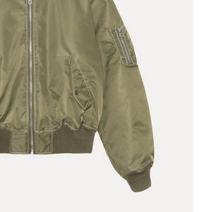 Blouson bombardier matelassé Streetwear élégant et chaud Blouson aviateur matelassé avec poignets côtelés Blouson aviateur décontracté pour hommes - Product Image 4