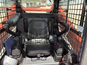 2025 Kubota SSV75 Skid Steer Loader-Chargeur compact puissant 74HP pour la construction et l'agriculture - Product Image 6