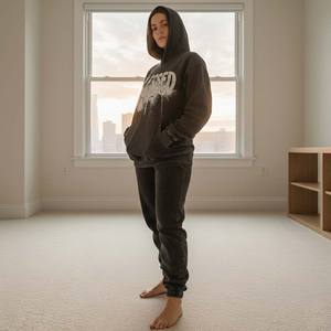 Conjunto Deportivo de Dos Piezas para Mujer, Estilo Vintage, Lavado Ácido, Color Negro, Sudadera con Capucha y Pantalones Jogger Ajustados, Ropa Urbana - Product Image 3