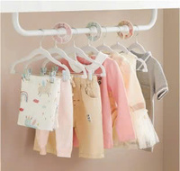 Porte-vêtements tendance pour enfants, 6 poches, antidérapant, en velours, avec clips, organisateur multifonctionnel pour armoire et chambre, en plastique ABS