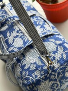 Floral printed quilted travel <b>bag</b> <b>Lady</b> style <b>weekender</b> duffle Cotton lining zip closer - Product Image 3
