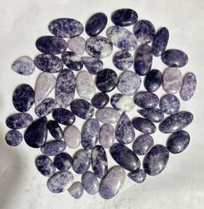 Tamaño personalizado Lepidolita natural Púrpura Piedra preciosa Cabujón Cantidad a granel Mezcla Forma Tamaños Piedras preciosas sueltas - Product Image 1