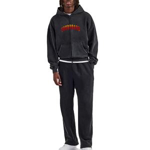 Vente en gros Ensemble 2 pièces de luxe avec sweat à capuche et pantalon de survêtement personnalisés avec fermeture éclair complète Ensemble homme avec logo personnalisé imprimé pour femme - Product Image 1