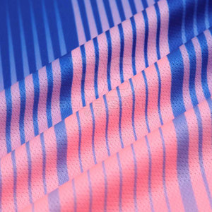 Kit d'uniformes de football pour hommes, vêtements de sport de sublimation personnalisés avec logo personnalisé unisexe - Product Image 4