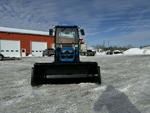 Tractor Agrícola Usado LS MT225S Barato al por Mayor, Mini Tractor 4x4 de 70HP, Tractor de Marcha, Maquinaria y Equipo Agrícola de Alta Productividad - Product Image 2