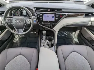 Toyota Camry LE 2020 - Product Image 2