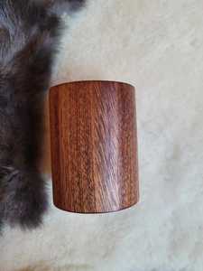 Fuente de origen Luz de madera maciza Taza de madera retro de lujo Taza alta para beber de madera maciza - Product Image 3