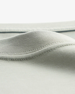 Camiseta en blanco de punto refrescante de manga corta para hombre, antiarrugas y transpirable, algodón/poliéster personalizado, venta al por mayor por Routine Vietnam - Product Image 5