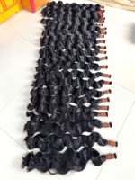 Cheveux humains bouclés bruts vietnamiens en gros, 100 % vierges, cuticules alignées, extensions de cheveux de donneur unique pour tressage