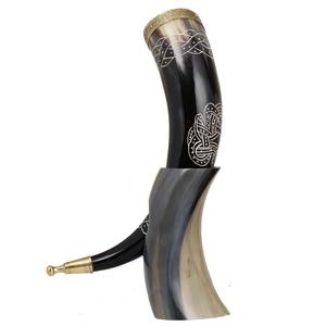 Corne à boire en buffle naturelle de qualité supérieure, fabriquée à la main, avec une finition lisse et un support durable inclus pour les festivals et les fêtes - Product Image 3