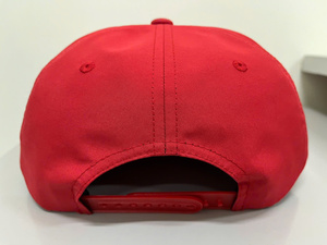 5 panneaux haut profil plaine rouge casquettes sur mesure Style américain Polyester casquettes vierges corde haute qualité Vietnam usine sport mode - Product Image 6