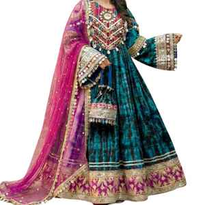 Robe afghane lourdement brodée pour femmes, avec décorations de vieilles pièces afghanes, pour les fêtes et les mariages kuchi - Product Image 1