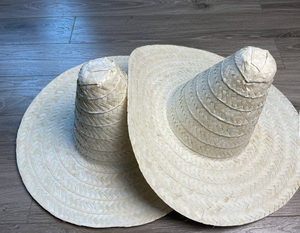 Chapeau de paille de style vintage fait à la main à partir de jonc de mer naturel au Vietnam, parfait pour les journées de plage ou de pique-nique - Product Image 5