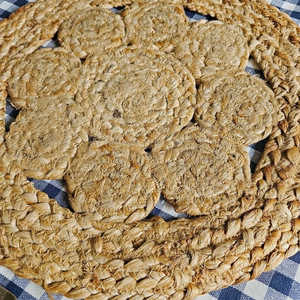 Napperon rond en jacinthe d'eau naturelle Vaisselle Ustensiles de cuisine Écologiquement et sans danger pour la santé Produits vietnamiens Vente en gros. - Product Image 2