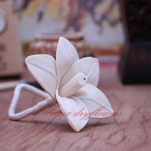 Fleurs artificielles en bois de sola écologiques faites à la main personnalisables, décoration d'intérieur Champa pour Noël, Halloween, lotus blanc (tailles - Product Image 1