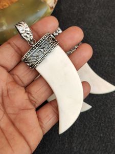 สร้อยคอโซ่ฮอร์นธรรมชาติคุณภาพดีสไตล์ไม่เหมือนใครสำหรับผู้หญิงและผู้หญิงพร้อมเครื่องประดับรูปเขาควาย - Product Image 2