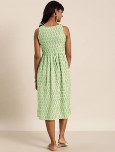 ชุดเดรสผ้าฝ้ายทำมือสไตล์อินเดียชุดเดรสผ้าฝ้ายพิมพ์ลายดอกไม้มีสไตล์ฤดูร้อนผ้าธรรมชาติน้ำหนักเบาของขวัญที่สมบูรณ์แบบสำหรับขาย - Product Image 4