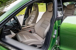 2022 Posh / che Tay-cen 4/S Cross Turizmoh Faros LED Neumáticos R21 Transmisión Automática Motor Turbo 4WD - Product Image 4